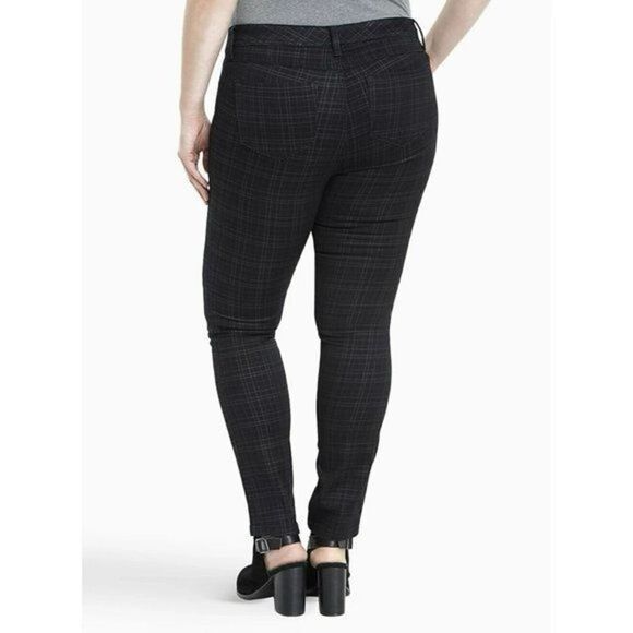 ✨Torrid Luxe Stretch Skinny Pant - Plaid Print✨ - Picture 2 of 8